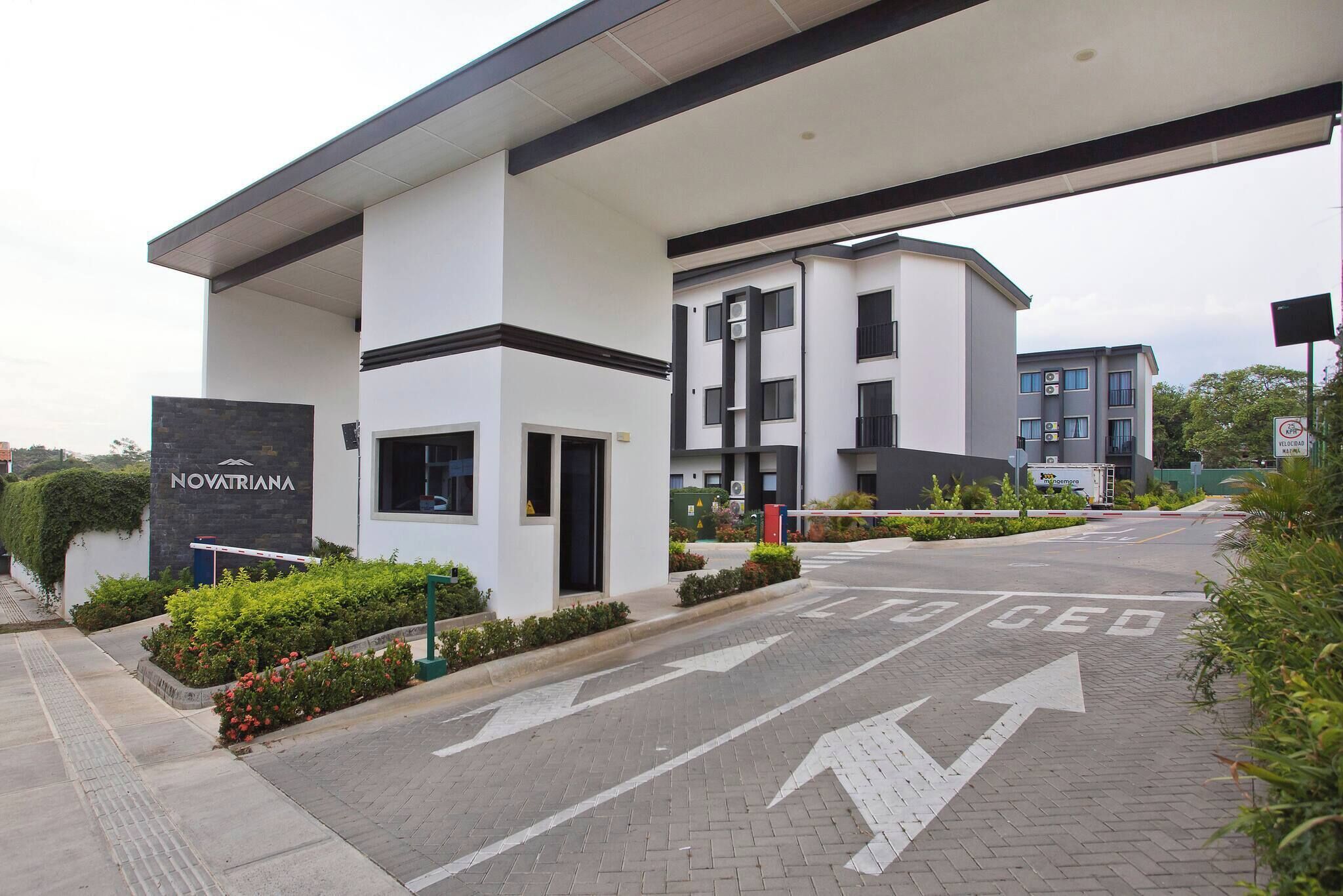 Apartment, 3 Bedrooms, Accessible, Private Pool | Exterior