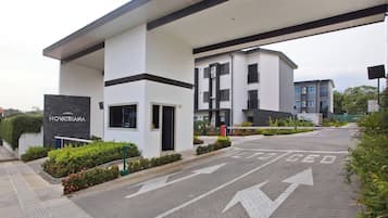 Apartment, 3 Bedrooms, Accessible, Private Pool | Exterior