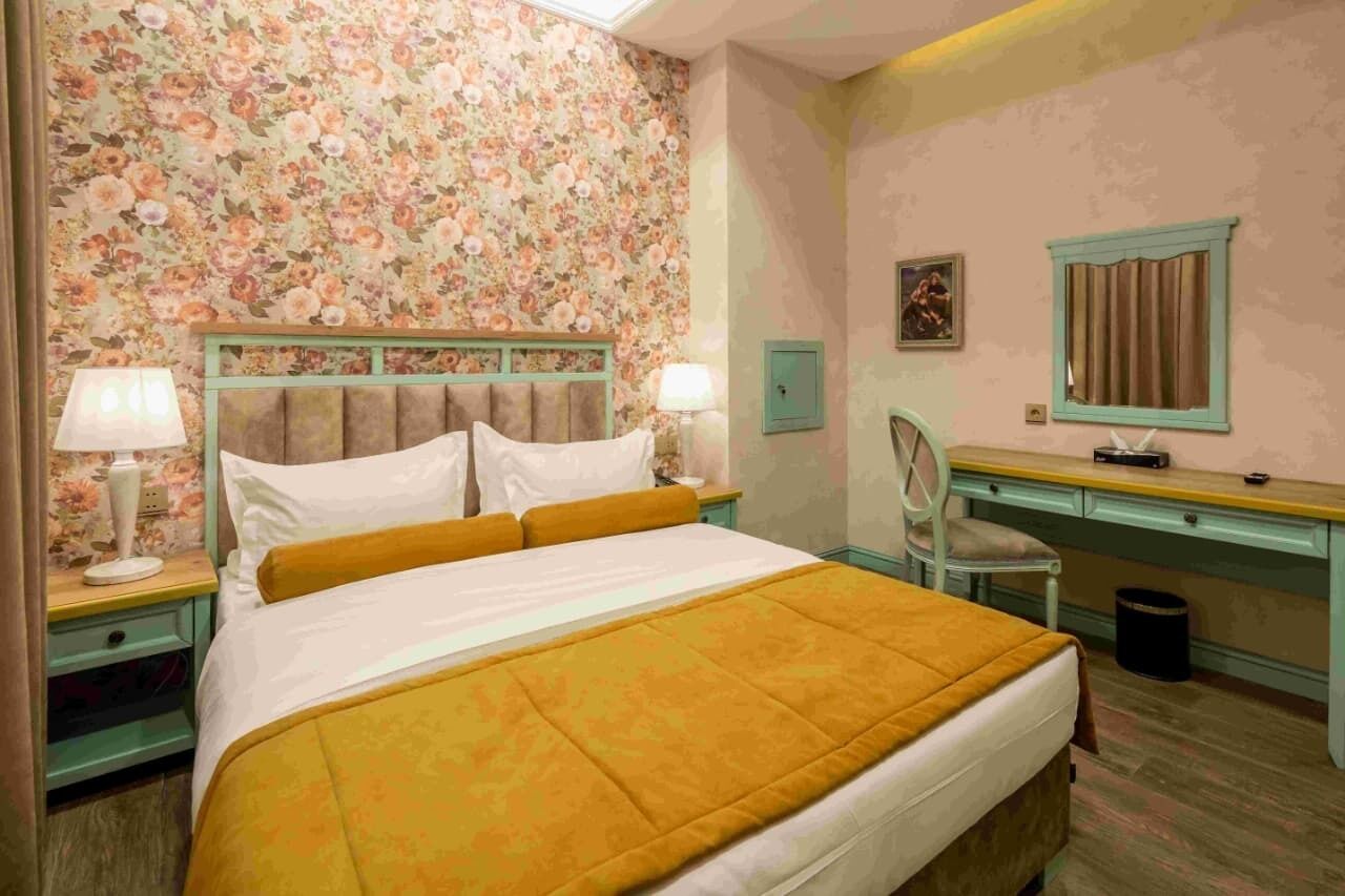 Habitación doble superior | Minibar, caja de seguridad en la habitación y cunas gratuitas 