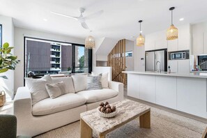 Living area - Surfside 2BR Townhouse w/ Water Views & Amenities (Gold Coast)