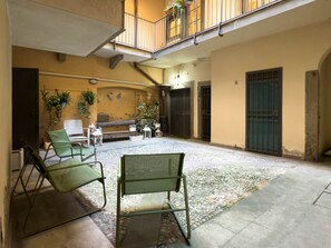 Interior - 22 House of Elfran Atmosphere of Home warmth tradition (Bergamo)