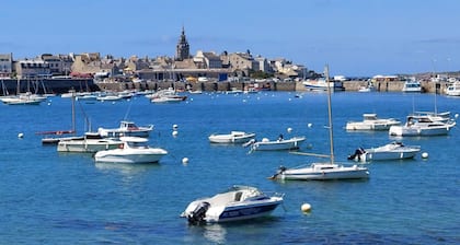 Maison de vacances moderne à Saint-Pol-de-Léon