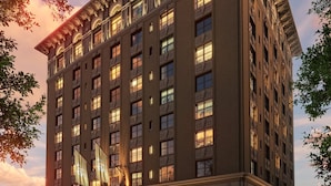 Exterior - Recess Hotel and Club (Savannah)