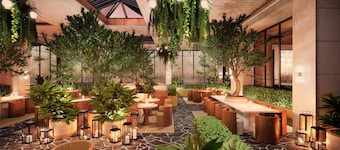 Recess Hotel and Club