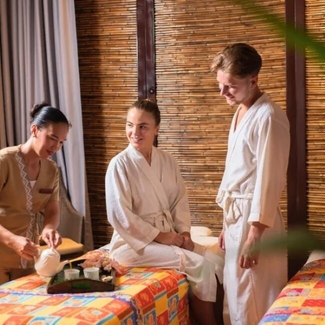 1 treatment room, massages