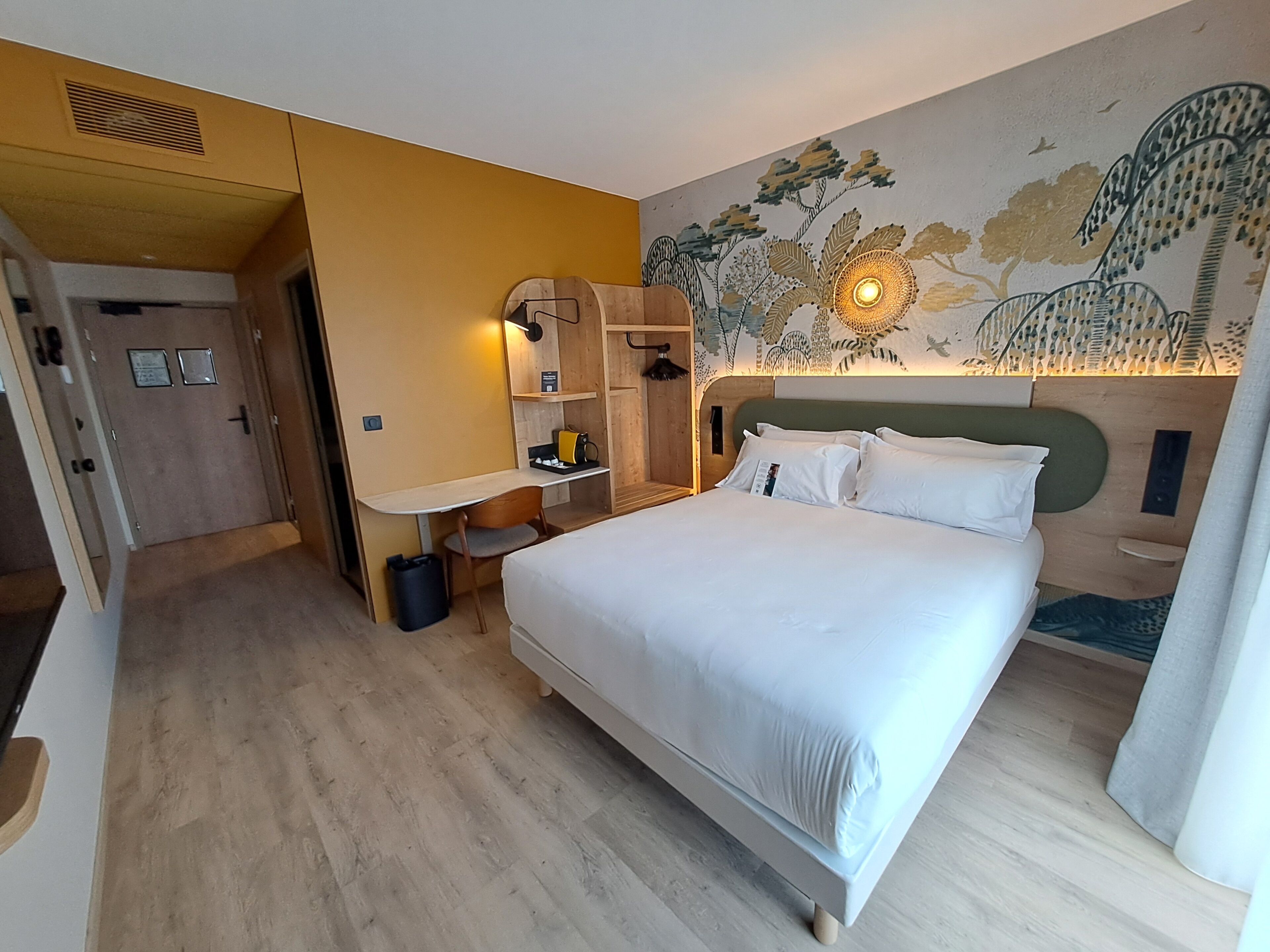 Chambre Standard, 1 grand lit, balcon