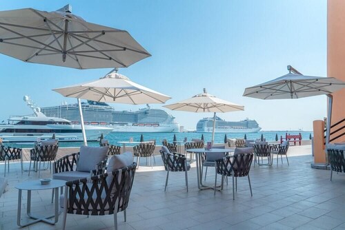 Mina Hotel and Residences