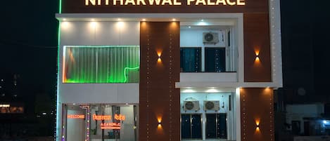 Majoituspaikan julkisivu