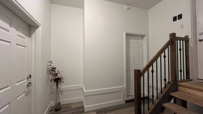 Interior - Cozy 2 bedroom suite (Edmonton)