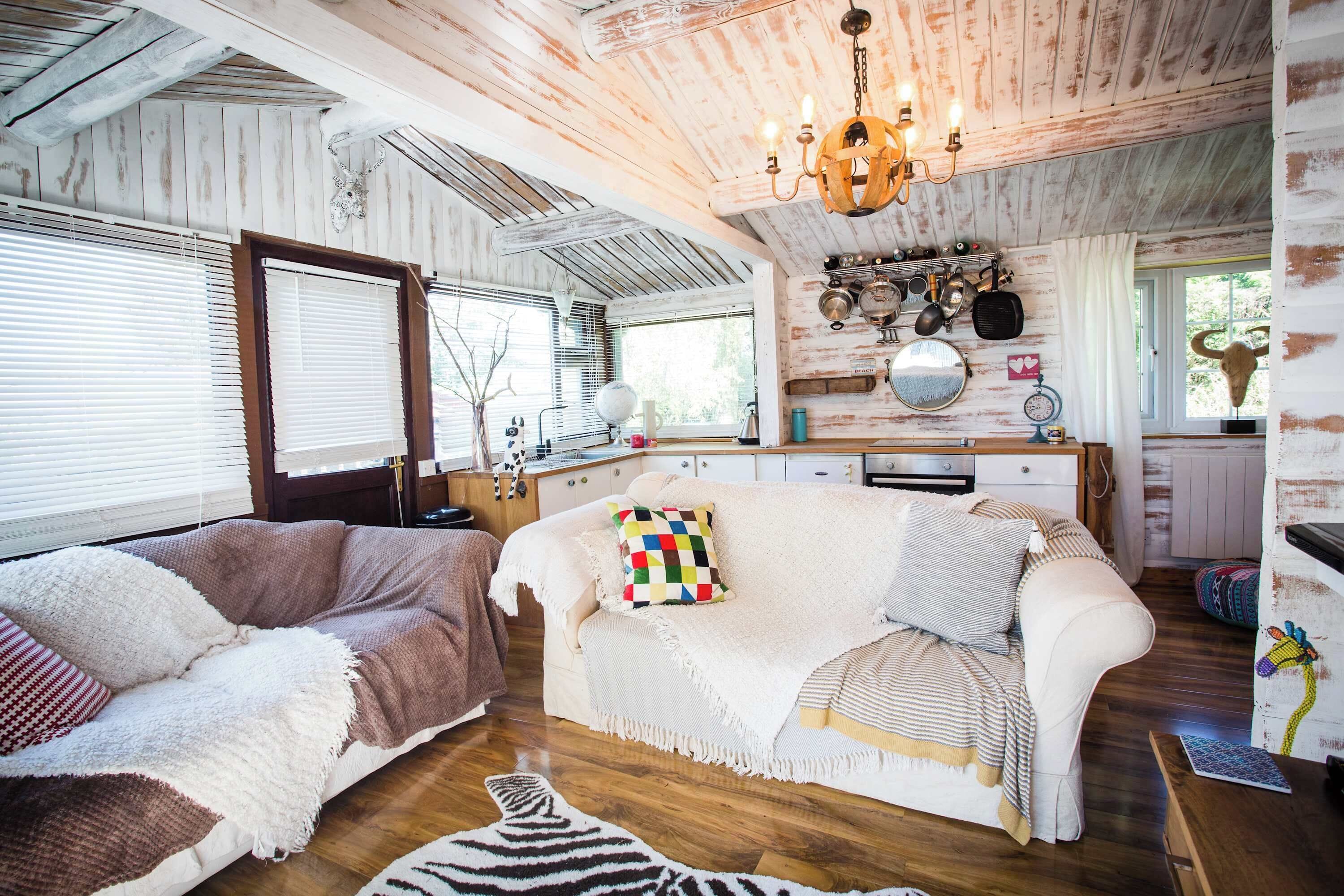 TV, DVD-spiller og kontorer