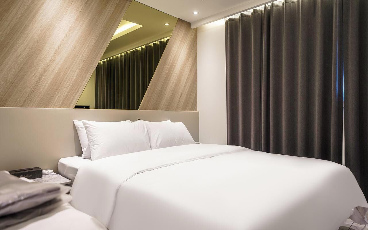 Business Twin Room | Free WiFi