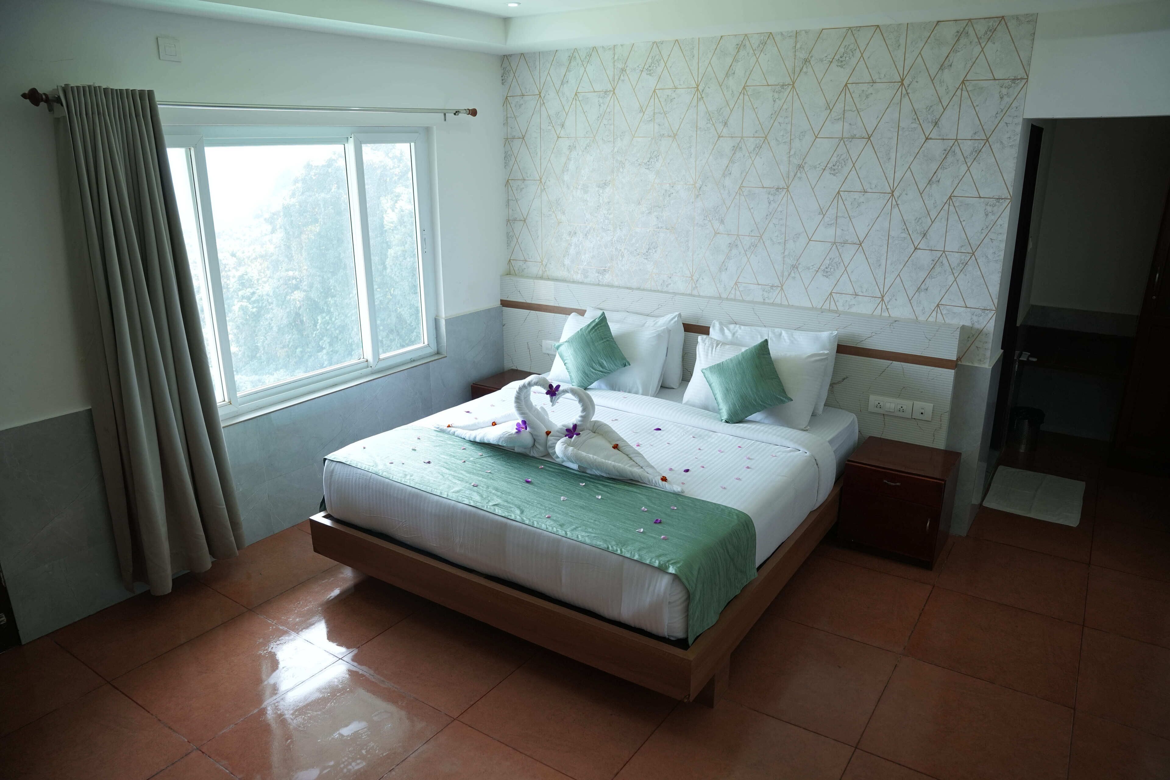 Deluxe Quadruple Room | Free WiFi