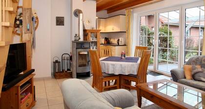 Freia en Uli - Detached vacation home in Norden with garden, wood-burning stove &