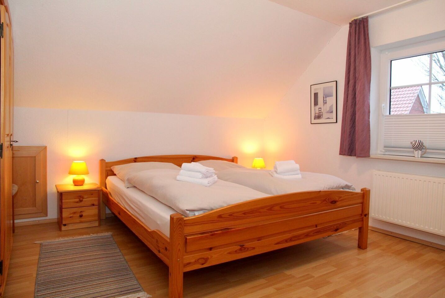 3 slaapkamers, een bureau, een strijkplank/strijkijzer, wifi