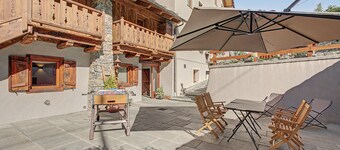 Apartment 'Maison Erica - Ozein' with Mountain View and Private Outdoor Area