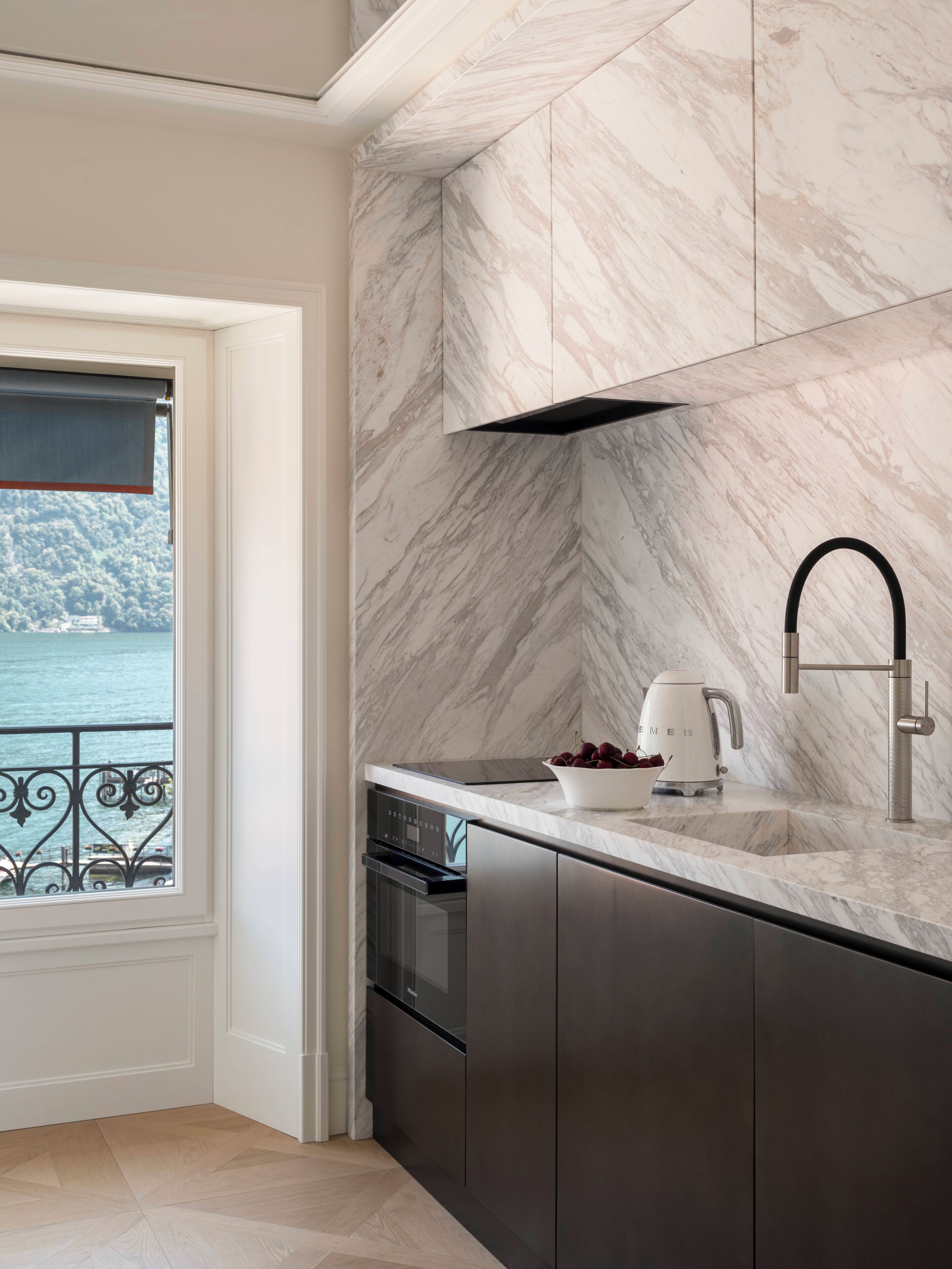Apartment (Torno | 89sqm) | Private kitchen | Full-size fridge, oven, stovetop, dishwasher