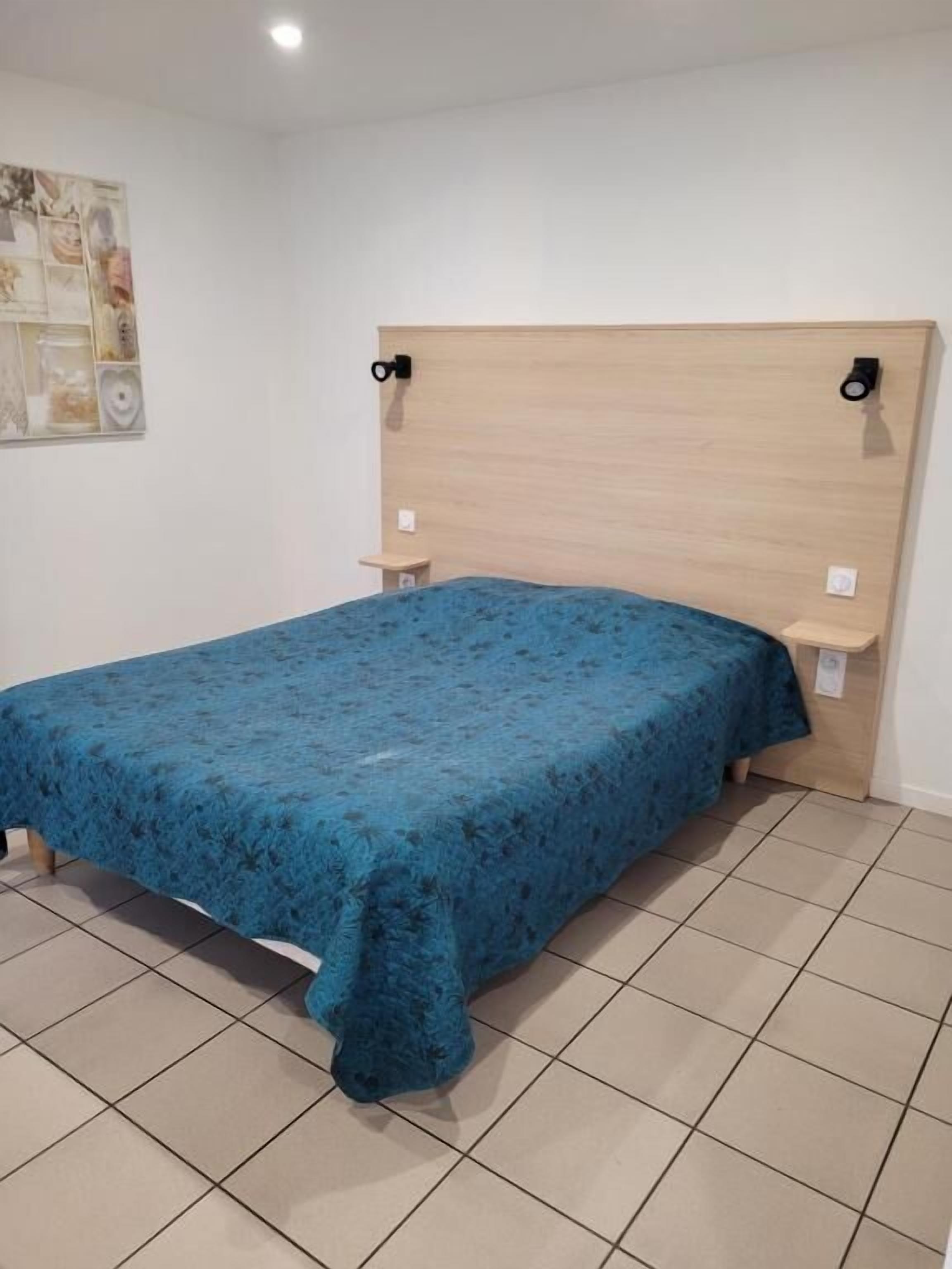 Seterika/papan seterika, Wi-fi percuma 