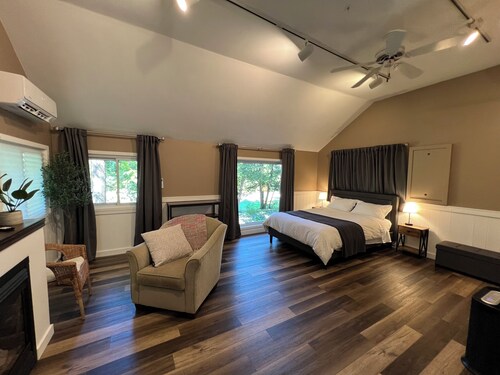 little cabin for your weekend getaway