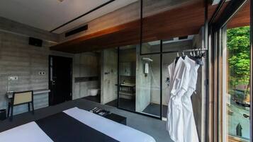 Caja fuerte, escritorio, espacio para trabajar con un portátil