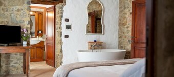 빌라 티베리니 와인 릴레