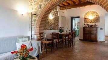 Appartamento Superior, 2 camere da letto, patio, vista valle | Interni