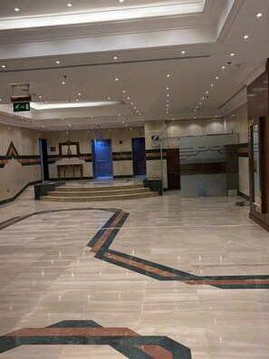 Room | Interior - The Luxe Grand Hotel (Dubai)