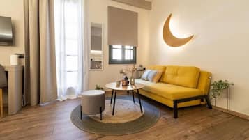 House, 1 Bedroom (Primo) | Área de estar | TV de tela plana 24 polegadas com canais a cabo