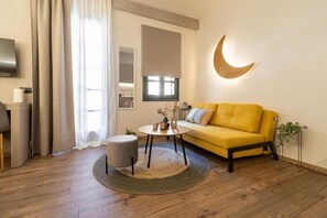 House, 1 Bedroom (Primo) | Living area - La Luna Luxury Stay (Nafplio)