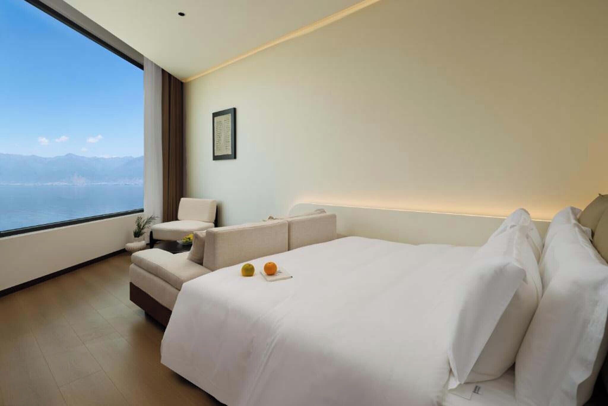 Superior Double Room, Sea View | Laptop workspace, blackout curtains, soundproofing, iron/ironing board