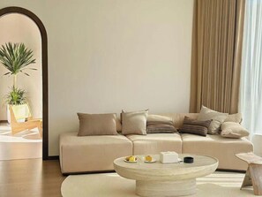 Habitación romántica doble, vistas al mar | Sala de estar