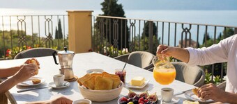 Luxury 7BR Villa | Private Pool & Lake Garda View | Limonaia dei Dogi | Gargnano