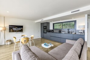 TV - Apartment 'La Terrasse De La Mer 6-Sea View, Wi-Fi and Air Conditioning (Begur)