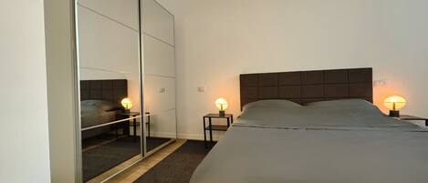 1 habitación, wifi gratis y ropa de cama