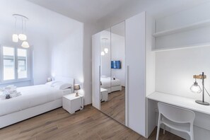 3 habitaciones y tabla de planchar con plancha 