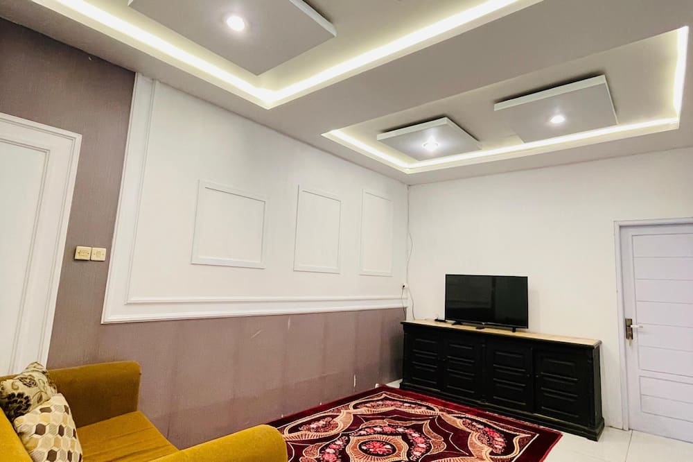 Flamboyan 2 Homestay