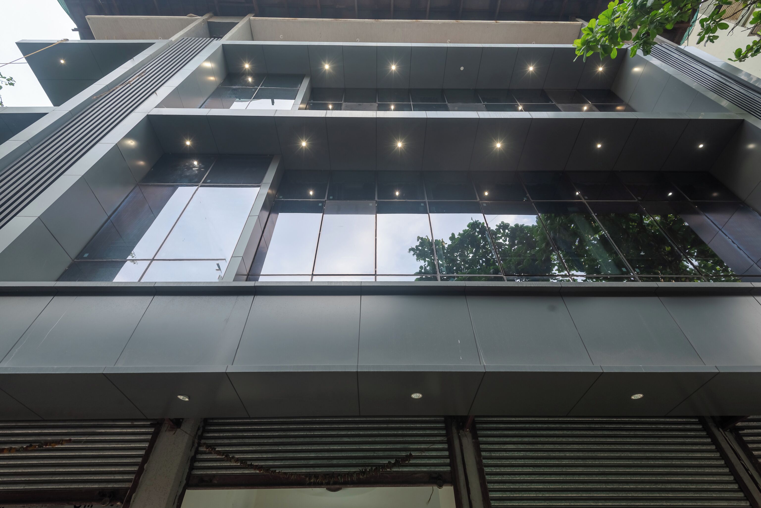 المنشأة من الخارج