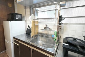 Private kitchen - Vrbo Property (大阪市北区天神橋2丁目)