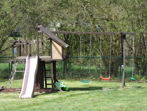 Children’s area - Spacious vacation home 5 bedrooms, dog and child friendly. Region of Achouffe! (Houffalize)