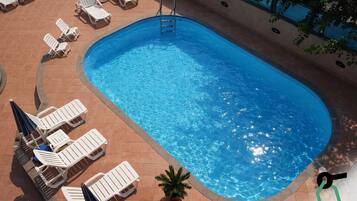 Piscina all'aperto