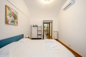 Iron/ironing board, WiFi, bed sheets - (Colosseo) Comfort e stile in centro a Roma (Rome)