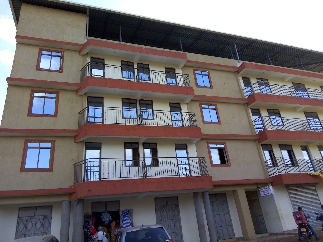 المنشأة من الخارج