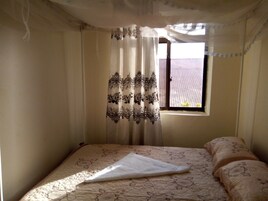 Wifi gratis y ropa de cama 
