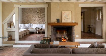 Maison Padrig: country house between Paris and the Loire castles