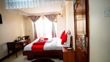 ํด๋์๋ฃธ, ์ ์ ์ ๋ง | ์ฑ
์, ๋
ธํธ๋ถ ์์
๊ณต๊ฐ, ๋ฌด๋ฃ WiFi