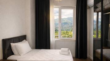 3 Schlafzimmer, Bügeleisen/Bügelbrett, WLAN, Bettwäsche