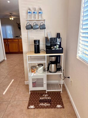 Interior - Indulge in this beautiful New Mexico home located in Southwest Albuquerque (Albuquerque)