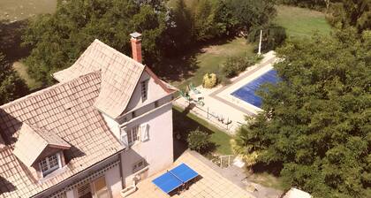 Maison de vacances « Gßte De La Guillone » avec piscine privée, terrasse et jardin privés