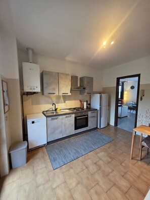 Mikrobølgeovn, ovn, kaffe-/temaskine