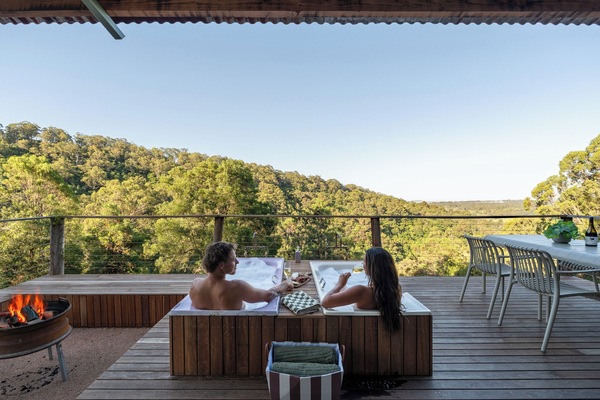 Hidden Valley Eco Lodge - The Perfect Off Grid Rural Escape.
