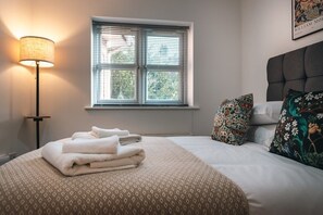 1 bedroom, Internet - Contractor-Friendly Southampton Flat Near Hospital (Southampton)